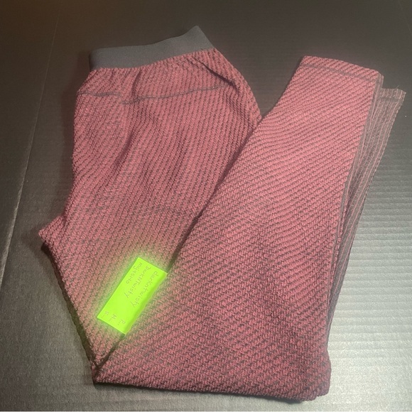 BNWT FREE PEOPLE MAROON COMBO STACKED STREET PANT XS ROOMY AND COMFY! - Picture 9 of 10